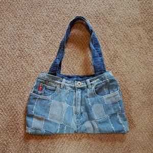 Adorable Guess Jeans Purse